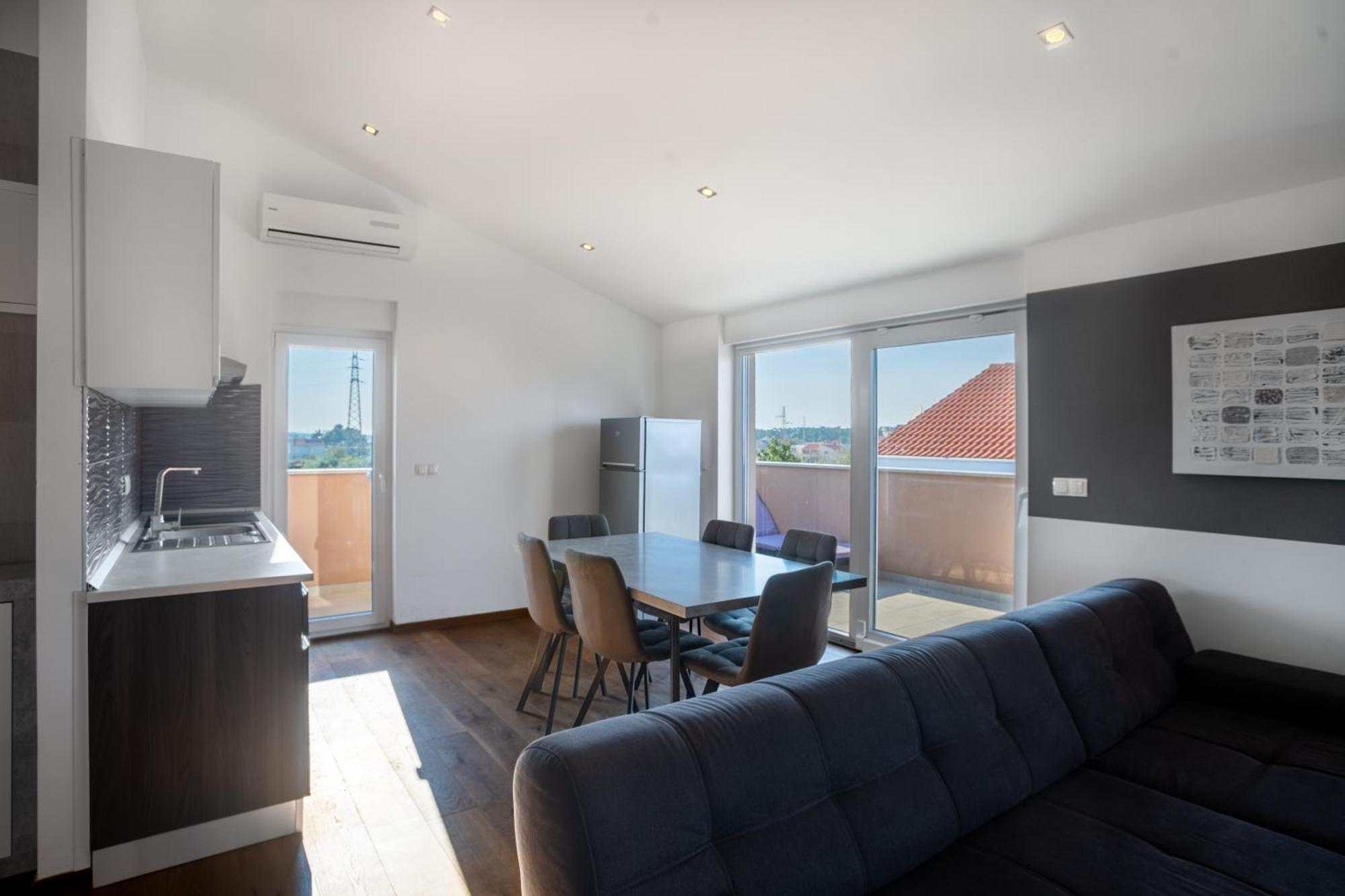 Dukat Apartman Nin Kültér fotó